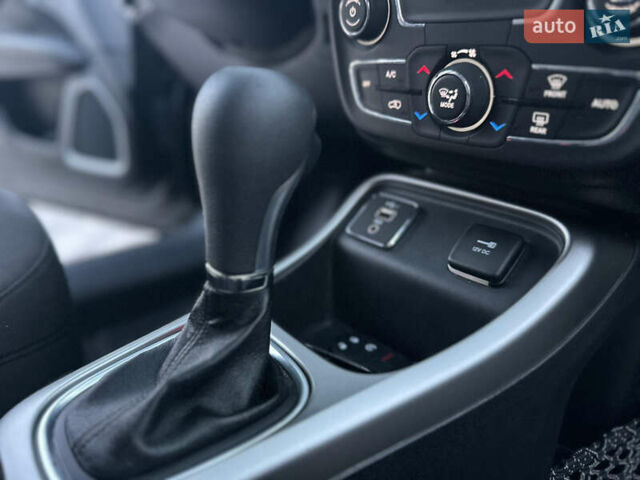 Чорний Джип Compass, об'ємом двигуна 2.4 л та пробігом 85 тис. км за 15499 $, фото 44 на Automoto.ua