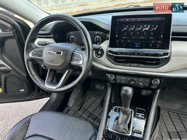 Черный Джип Компас, объемом двигателя 2.4 л и пробегом 51 тыс. км за 21999 $, фото 42 на Automoto.ua