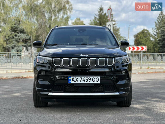 Черный Джип Компас, объемом двигателя 2.4 л и пробегом 51 тыс. км за 21999 $, фото 1 на Automoto.ua