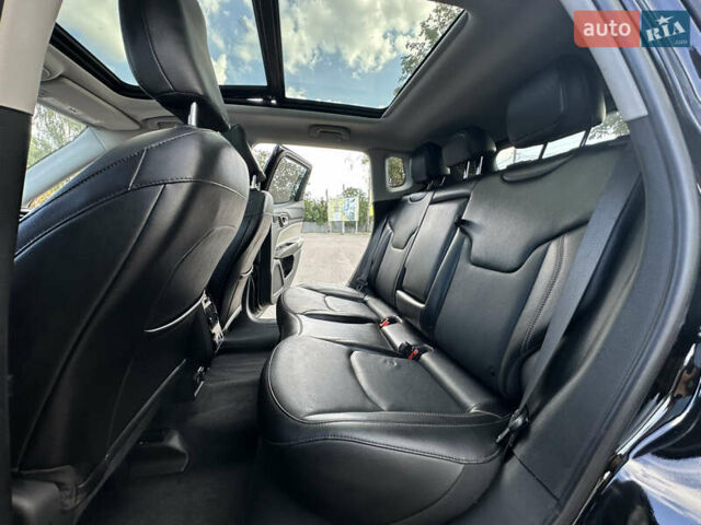 Черный Джип Компас, объемом двигателя 2.4 л и пробегом 51 тыс. км за 21999 $, фото 37 на Automoto.ua