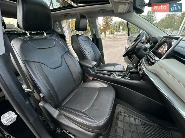 Черный Джип Компас, объемом двигателя 2.4 л и пробегом 51 тыс. км за 21999 $, фото 30 на Automoto.ua