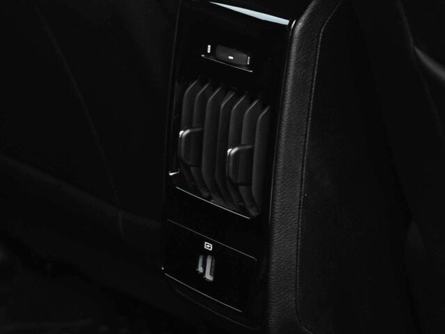 Черный Джип Компас, объемом двигателя 2.4 л и пробегом 28 тыс. км за 19499 $, фото 16 на Automoto.ua