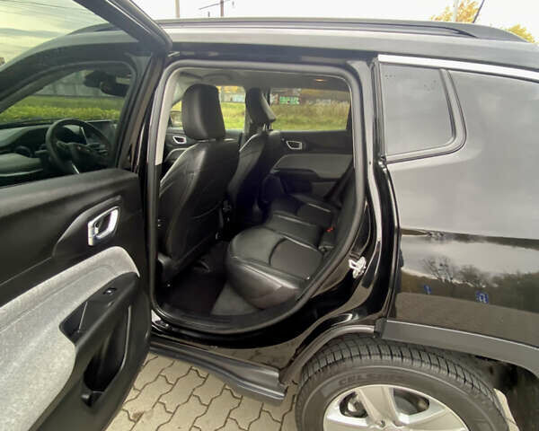 Черный Джип Компас, объемом двигателя 2.36 л и пробегом 65 тыс. км за 19450 $, фото 24 на Automoto.ua