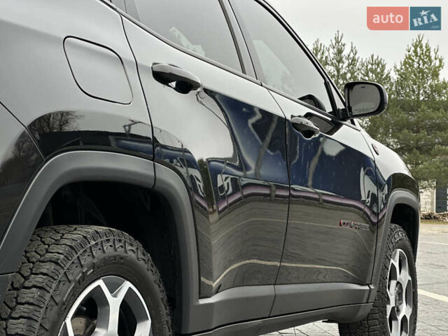 Черный Джип Компас, объемом двигателя 2.36 л и пробегом 99 тыс. км за 20900 $, фото 23 на Automoto.ua