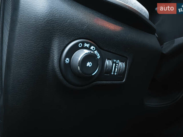 Черный Джип Компас, объемом двигателя 2.36 л и пробегом 33 тыс. км за 20800 $, фото 32 на Automoto.ua