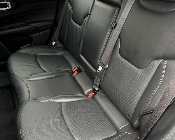 Черный Джип Компас, объемом двигателя 2.4 л и пробегом 25 тыс. км за 23700 $, фото 18 на Automoto.ua