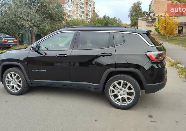 Чорний Джип Compass, об'ємом двигуна 2.4 л та пробігом 50 тис. км за 18500 $, фото 3 на Automoto.ua