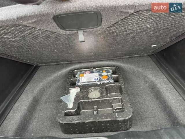 Джип Compass 2022 у Кривому Розі на Automoto.ua Чорний Джип Compass, об'ємом двигуна 2.4 л та пробігом 28 тис. км за 19990 $, фото 39 на Automoto.ua