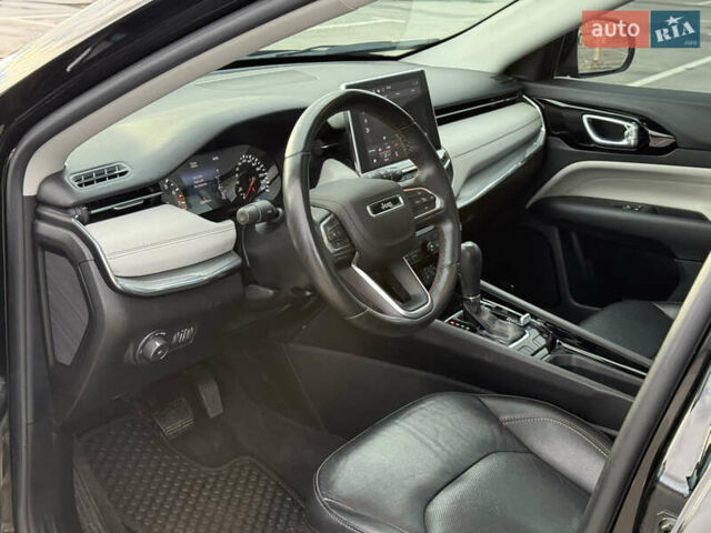 Джип Compass 2022 у Києві на Automoto.ua Чорний Джип Compass, об'ємом двигуна 2.36 л та пробігом 62 тис. км за 21900 $, фото 47 на Automoto.ua