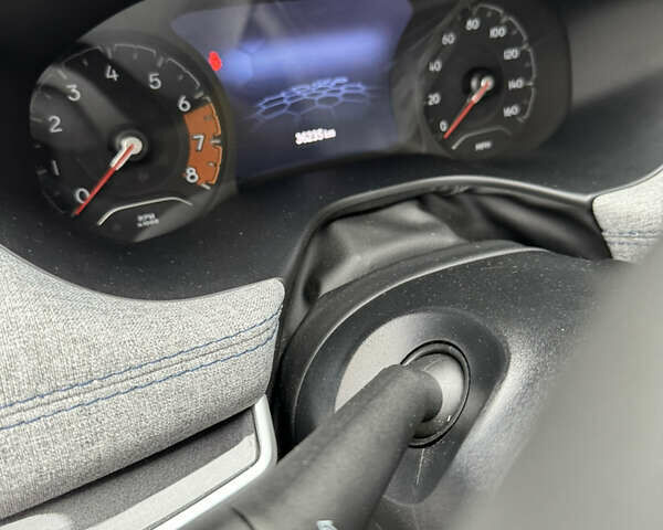 Джип Compass 2022 у Кривому Розі на Automoto.ua Чорний Джип Compass, об'ємом двигуна 2.4 л та пробігом 36 тис. км за 20400 $, фото 9 на Automoto.ua