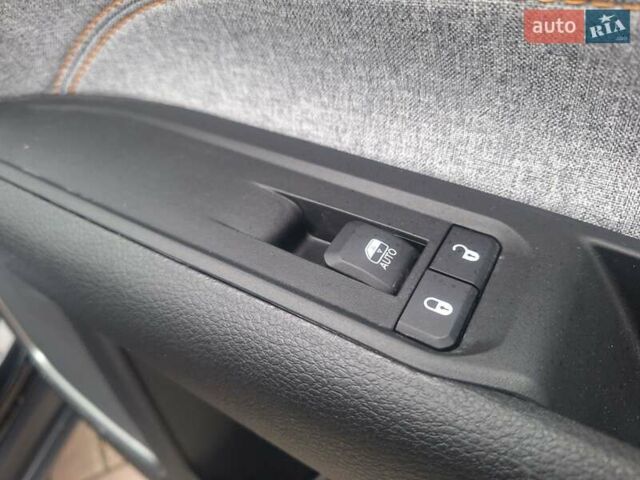 Чорний Джип Compass, об'ємом двигуна 2.36 л та пробігом 25 тис. км за 16999 $, фото 31 на Automoto.ua