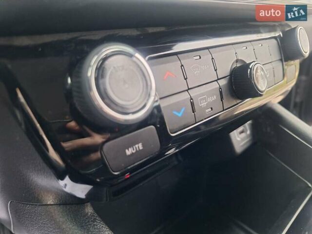 Чорний Джип Compass, об'ємом двигуна 2.36 л та пробігом 25 тис. км за 16999 $, фото 40 на Automoto.ua