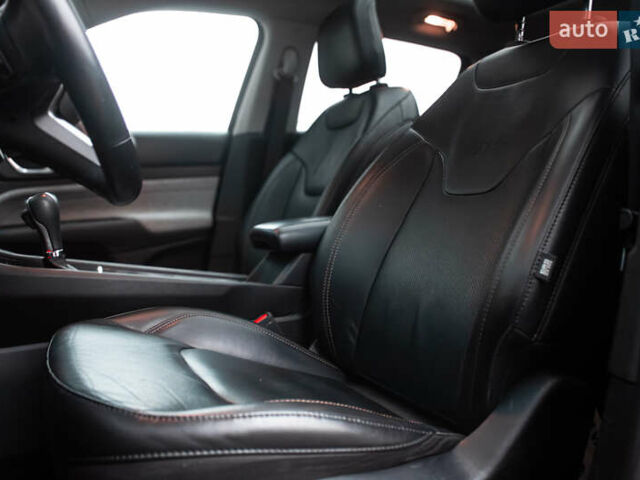 Черный Джип Компас, объемом двигателя 2.36 л и пробегом 33 тыс. км за 20800 $, фото 13 на Automoto.ua