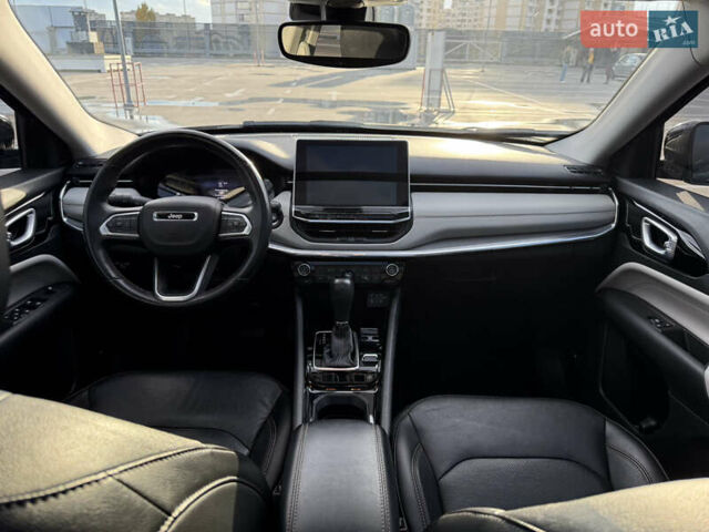 Джип Compass 2022 у Києві на Automoto.ua Чорний Джип Compass, об'ємом двигуна 2.36 л та пробігом 62 тис. км за 21900 $, фото 64 на Automoto.ua