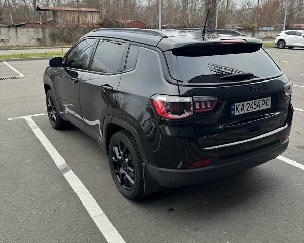 Черный Джип Компас, объемом двигателя 2.36 л и пробегом 33 тыс. км за 25300 $, фото 5 на Automoto.ua