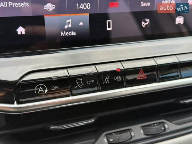 Джип Compass 2022 у Києві на Automoto.ua Чорний Джип Compass, об'ємом двигуна 2.36 л та пробігом 62 тис. км за 21900 $, фото 50 на Automoto.ua