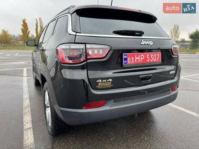 Джип Compass 2022 у Кривому Розі на Automoto.ua Чорний Джип Compass, об'ємом двигуна 2.4 л та пробігом 28 тис. км за 19990 $, фото 6 на Automoto.ua