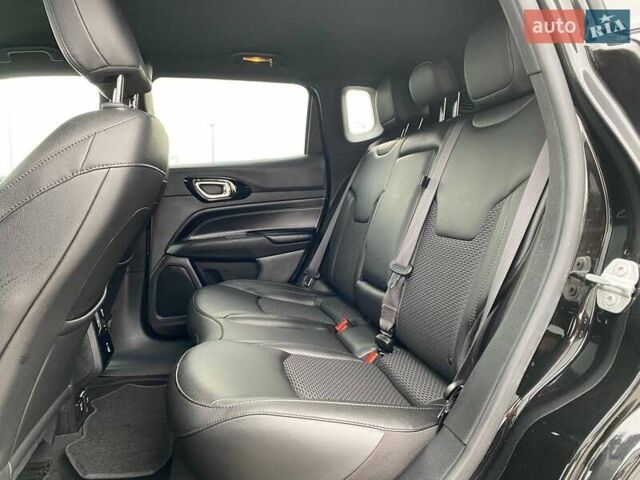 Чорний Джип Compass, об'ємом двигуна 2.4 л та пробігом 74 тис. км за 17890 $, фото 21 на Automoto.ua