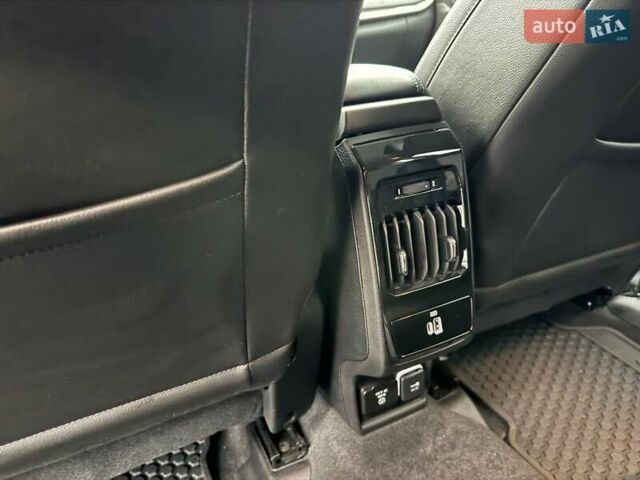 Джип Compass 2022 у Кривому Розі на Automoto.ua Чорний Джип Compass, об'ємом двигуна 2.4 л та пробігом 28 тис. км за 19990 $, фото 33 на Automoto.ua