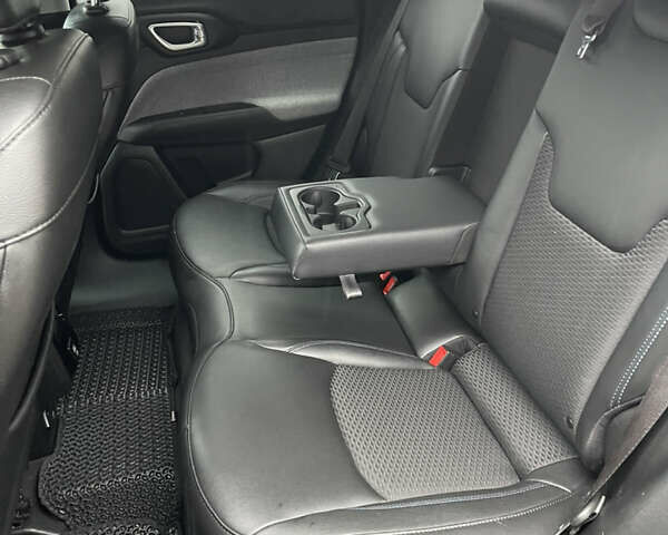 Чорний Джип Compass, об'ємом двигуна 2.36 л та пробігом 70 тис. км за 17700 $, фото 6 на Automoto.ua