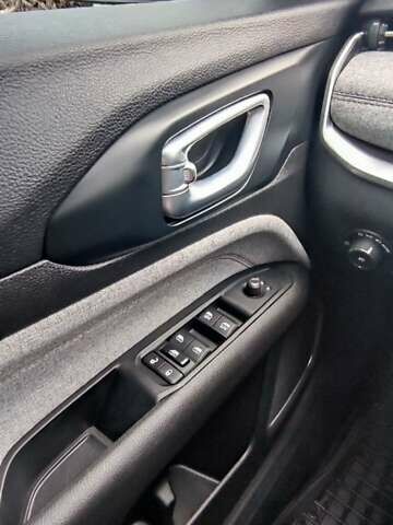 Чорний Джип Compass, об'ємом двигуна 2.36 л та пробігом 58 тис. км за 20900 $, фото 13 на Automoto.ua