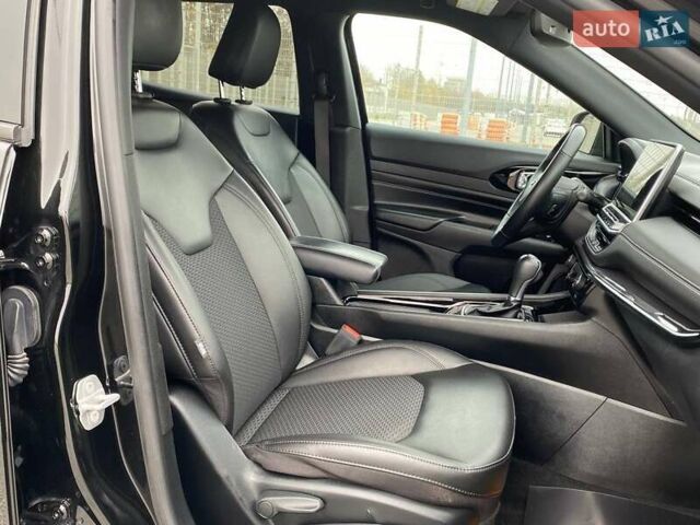 Чорний Джип Compass, об'ємом двигуна 2.4 л та пробігом 74 тис. км за 17890 $, фото 20 на Automoto.ua