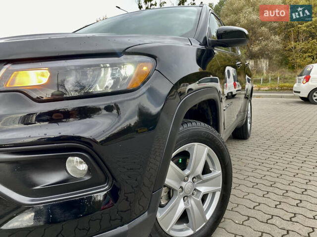 Черный Джип Компас, объемом двигателя 2.36 л и пробегом 65 тыс. км за 19450 $, фото 4 на Automoto.ua