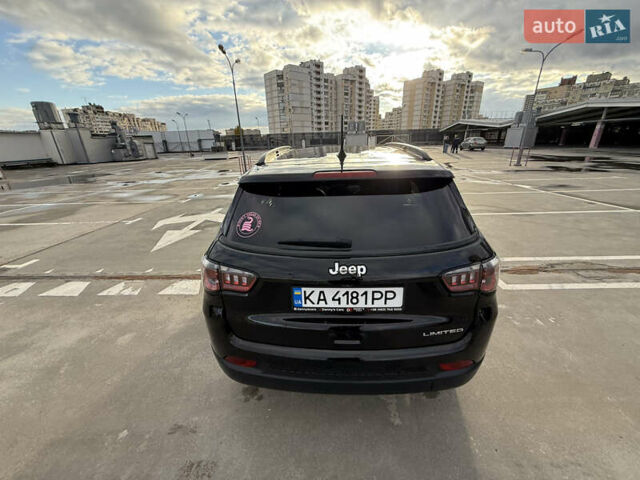 Джип Compass 2022 у Києві на Automoto.ua Чорний Джип Compass, об'ємом двигуна 2.36 л та пробігом 62 тис. км за 21900 $, фото 30 на Automoto.ua