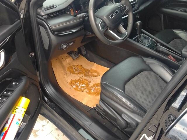 Черный Джип Компас, объемом двигателя 2.4 л и пробегом 62 тыс. км за 17800 $, фото 7 на Automoto.ua