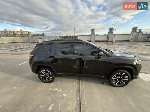 Джип Compass 2022 у Києві на Automoto.ua Чорний Джип Compass, об'ємом двигуна 2.36 л та пробігом 62 тис. км за 21900 $, фото 32 на Automoto.ua