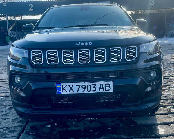 Черный Джип Компас, объемом двигателя 2.36 л и пробегом 75 тыс. км за 17900 $, фото 4 на Automoto.ua
