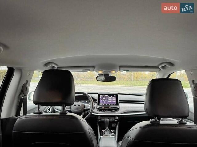 Джип Compass 2022 у Кривому Розі на Automoto.ua Чорний Джип Compass, об'ємом двигуна 2.4 л та пробігом 28 тис. км за 19990 $, фото 31 на Automoto.ua