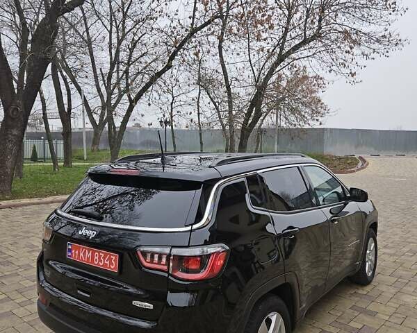 Черный Джип Компас, объемом двигателя 2.36 л и пробегом 45 тыс. км за 17999 $, фото 5 на Automoto.ua