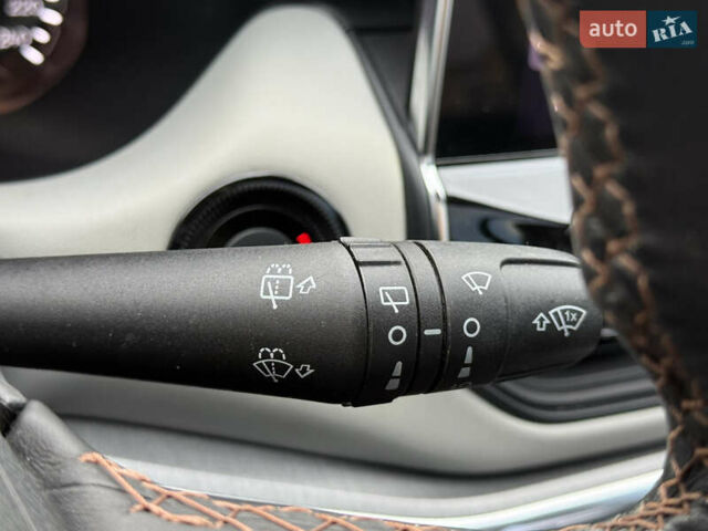 Джип Compass 2022 у Києві на Automoto.ua Чорний Джип Compass, об'ємом двигуна 2.36 л та пробігом 62 тис. км за 21900 $, фото 55 на Automoto.ua