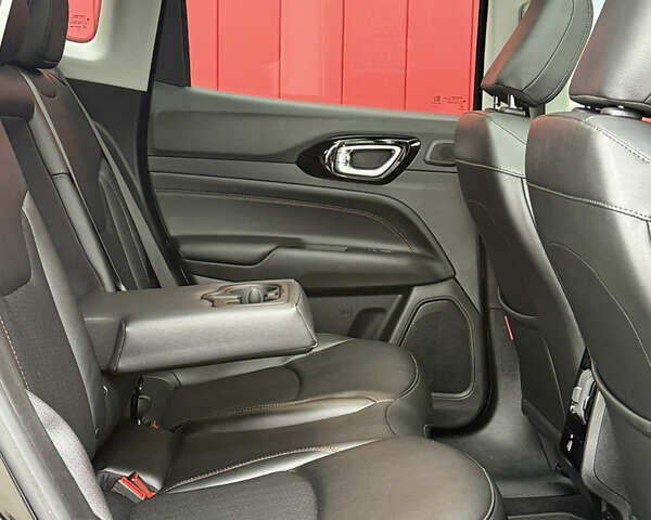 Чорний Джип Compass, об'ємом двигуна 2.36 л та пробігом 33 тис. км за 23000 $, фото 32 на Automoto.ua