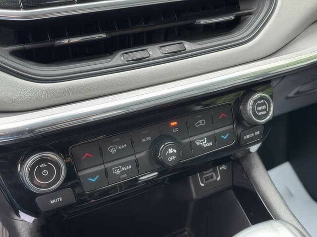 Джип Compass 2022 у Кривому Розі на Automoto.ua Чорний Джип Compass, об'ємом двигуна 2.4 л та пробігом 22 тис. км за 14500 $, фото 11 на Automoto.ua