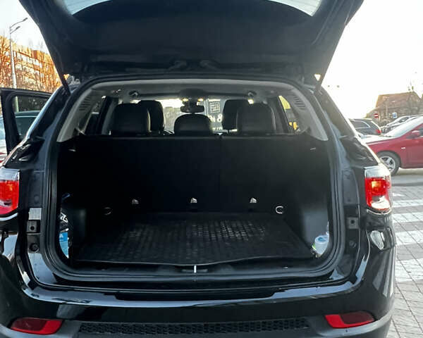 Черный Джип Компас, объемом двигателя 2.36 л и пробегом 66 тыс. км за 17300 $, фото 9 на Automoto.ua