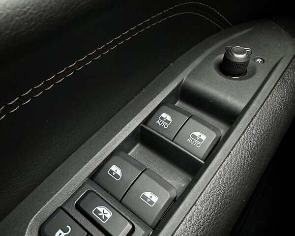 Черный Джип Компас, объемом двигателя 2.4 л и пробегом 23 тыс. км за 23500 $, фото 37 на Automoto.ua