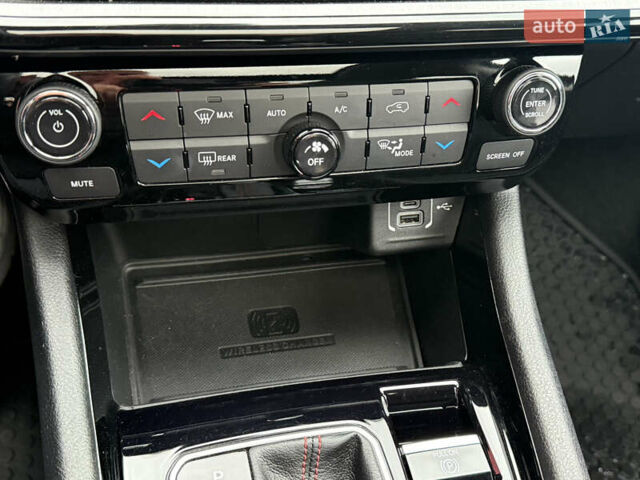 Чорний Джип Compass, об'ємом двигуна 2.36 л та пробігом 33 тис. км за 23000 $, фото 38 на Automoto.ua