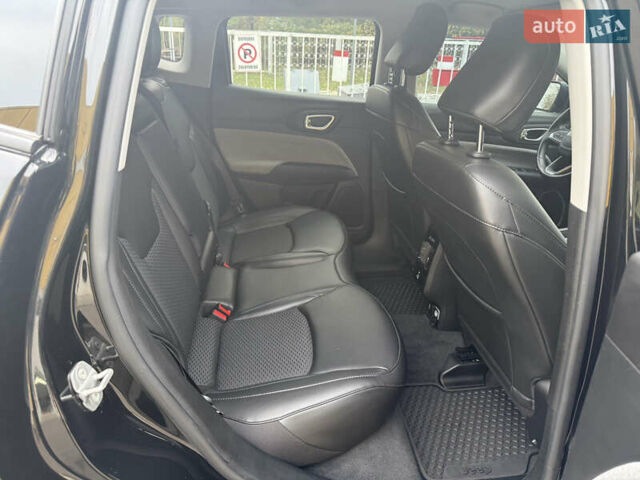 Черный Джип Компас, объемом двигателя 2.4 л и пробегом 33 тыс. км за 19800 $, фото 23 на Automoto.ua