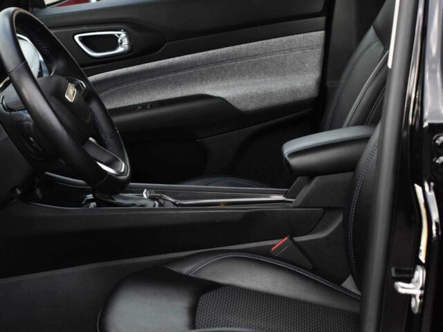 Черный Джип Компас, объемом двигателя 2.4 л и пробегом 28 тыс. км за 19499 $, фото 8 на Automoto.ua