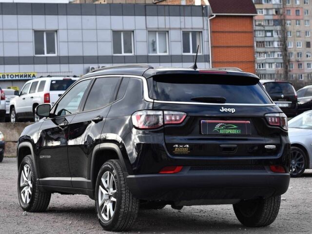 Черный Джип Компас, объемом двигателя 2.4 л и пробегом 28 тыс. км за 19499 $, фото 3 на Automoto.ua