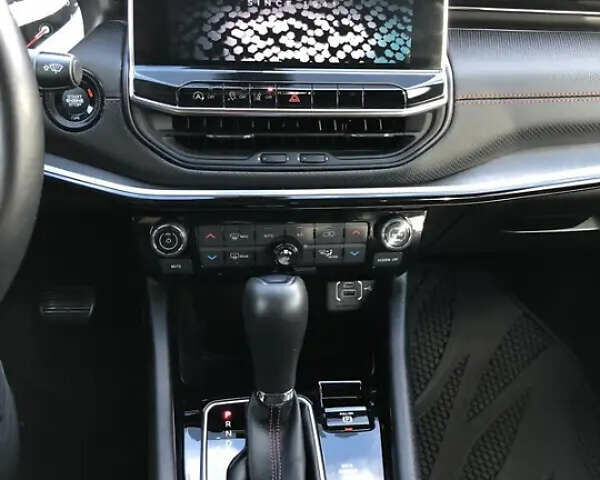 Черный Джип Компас, объемом двигателя 2.36 л и пробегом 26 тыс. км за 21000 $, фото 10 на Automoto.ua