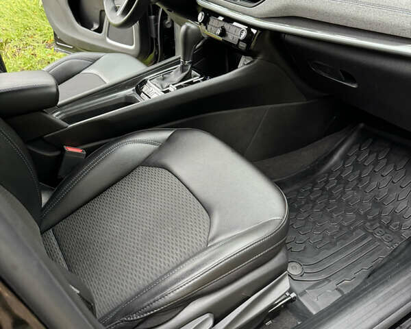 Джип Compass 2022 у Кривому Розі на Automoto.ua Чорний Джип Compass, об'ємом двигуна 2.4 л та пробігом 36 тис. км за 20400 $, фото 2 на Automoto.ua