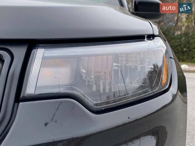 Чорний Джип Compass, об'ємом двигуна 2.4 л та пробігом 74 тис. км за 17890 $, фото 8 на Automoto.ua
