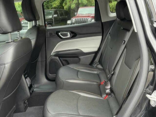 Джип Compass 2022 у Кривому Розі на Automoto.ua Чорний Джип Compass, об'ємом двигуна 2.4 л та пробігом 22 тис. км за 14500 $, фото 12 на Automoto.ua