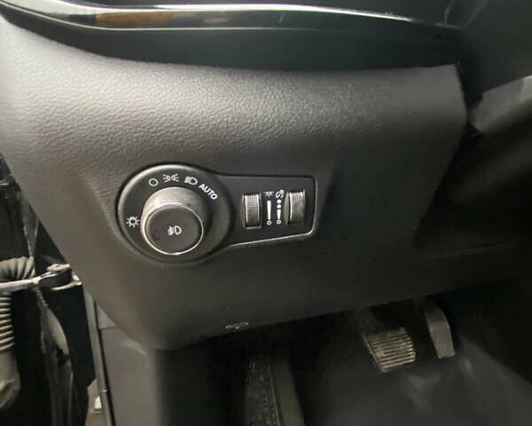 Чорний Джип Compass, об'ємом двигуна 2.36 л та пробігом 64 тис. км за 16999 $, фото 32 на Automoto.ua