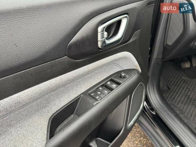 Джип Compass 2022 у Кривому Розі на Automoto.ua Чорний Джип Compass, об'ємом двигуна 2.4 л та пробігом 28 тис. км за 19990 $, фото 21 на Automoto.ua