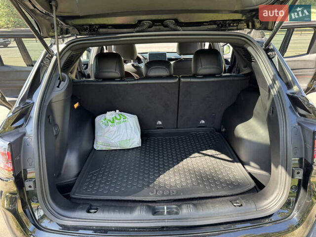 Джип Compass 2023 у Києві на Automoto.ua Чорний Джип Compass, об'ємом двигуна 2 л та пробігом 6 тис. км за 21800 $, фото 26 на Automoto.ua