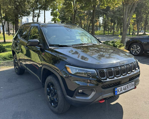 Джип Compass 2023 у Києві на Automoto.ua Чорний Джип Compass, об'ємом двигуна 2 л та пробігом 6 тис. км за 21800 $, фото 4 на Automoto.ua